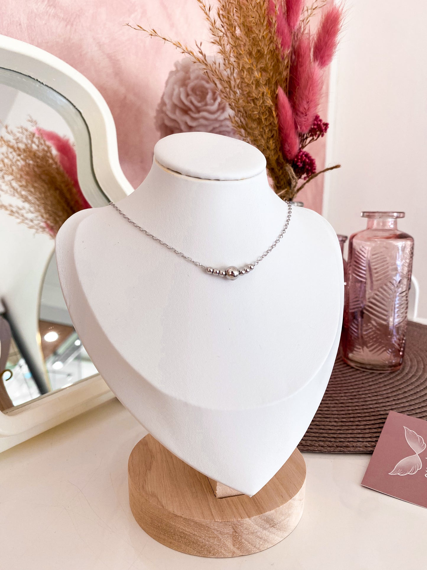 Collana Iside