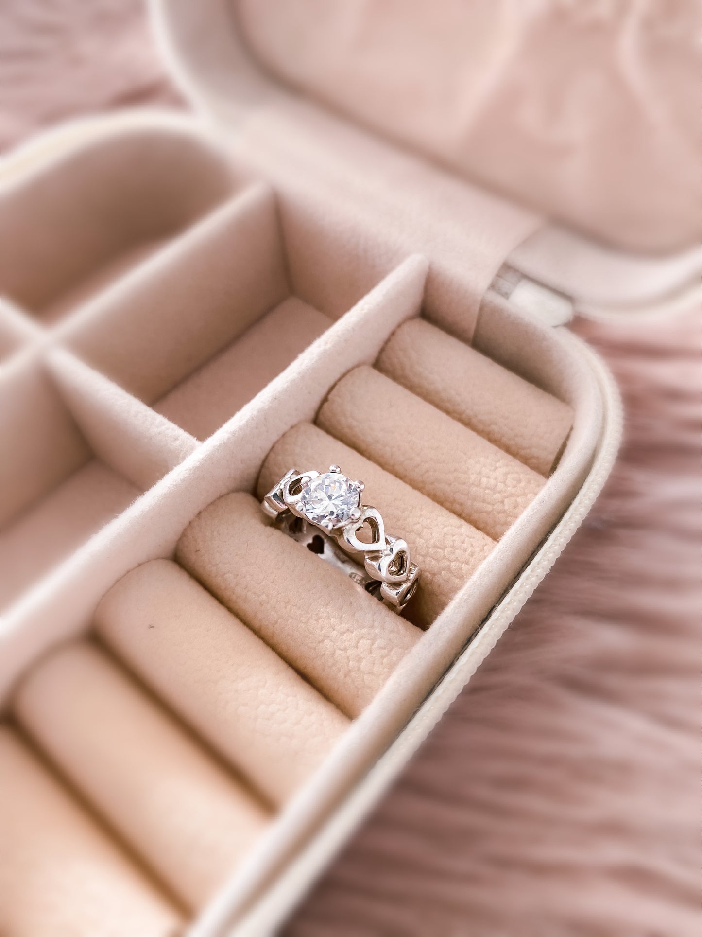 Anello Amelia